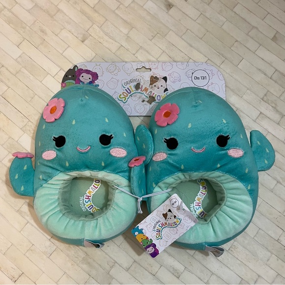 Squishmallows Mint and Teal Plush Footwear - Picture 1 of 9